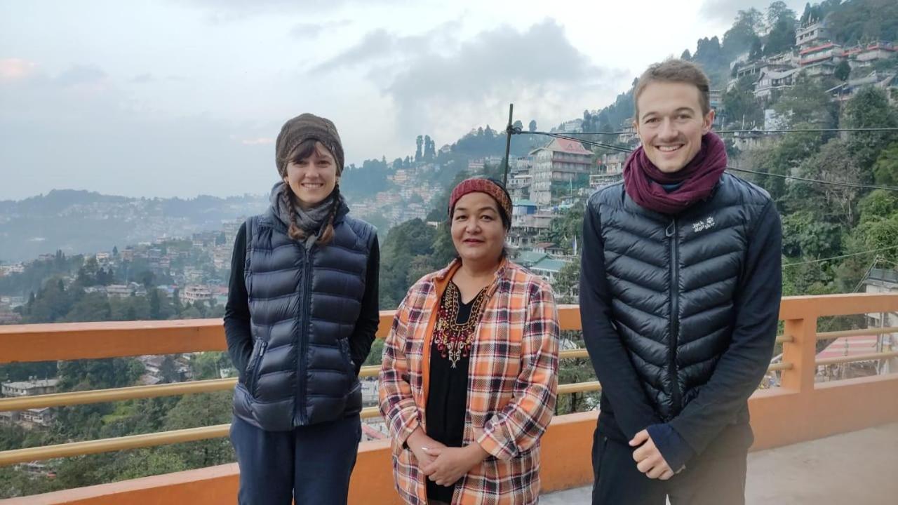 Lotus Homestay دارجيلنغ المظهر الخارجي الصورة