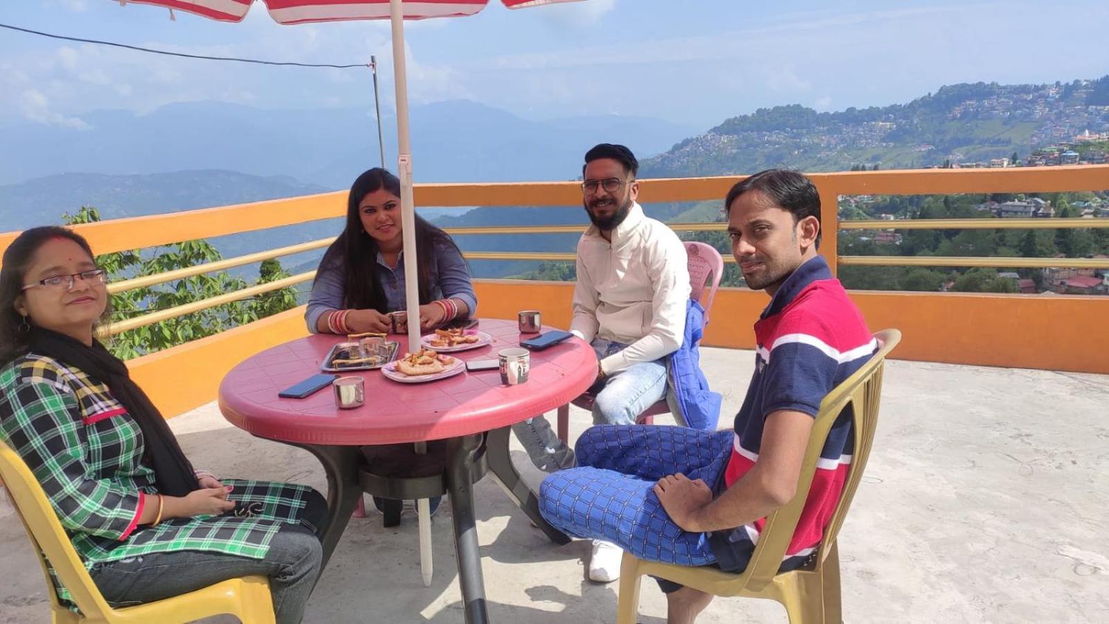 Lotus Homestay دارجيلنغ المظهر الخارجي الصورة